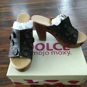 Janis by Mojo Moxy Platforms